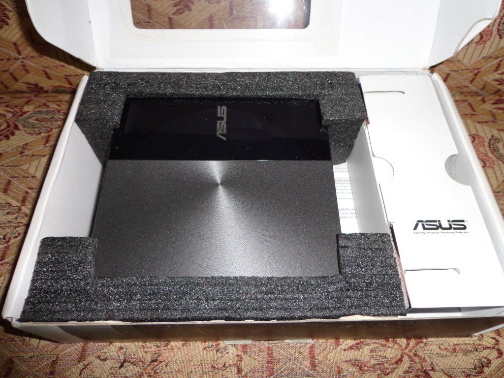 SDRW-08D3S-U DVD Writer Unboxing SDRW-08D3S-U DVD Writer Unboxing